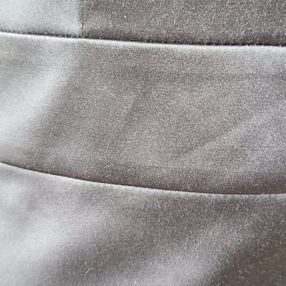 Dress - Picture 4 of 9